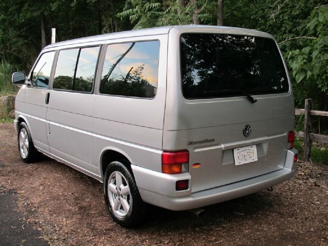 2001 Volkswagen EuroVan FWD 4dr Sport