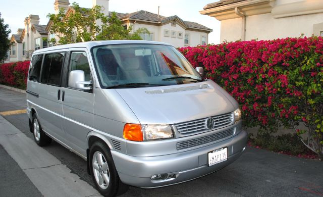 2001 Volkswagen EuroVan FWD 4dr Sport