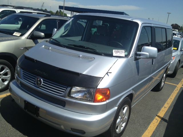 2001 Volkswagen EuroVan Deluxe Sport