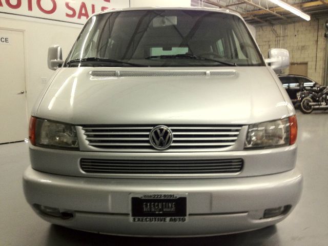 2002 Volkswagen EuroVan FWD 4dr Sport