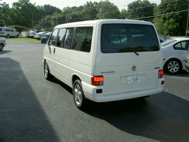 2002 Volkswagen EuroVan Deluxe Sport