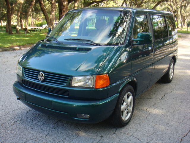 2003 Volkswagen EuroVan FWD 4dr Sport