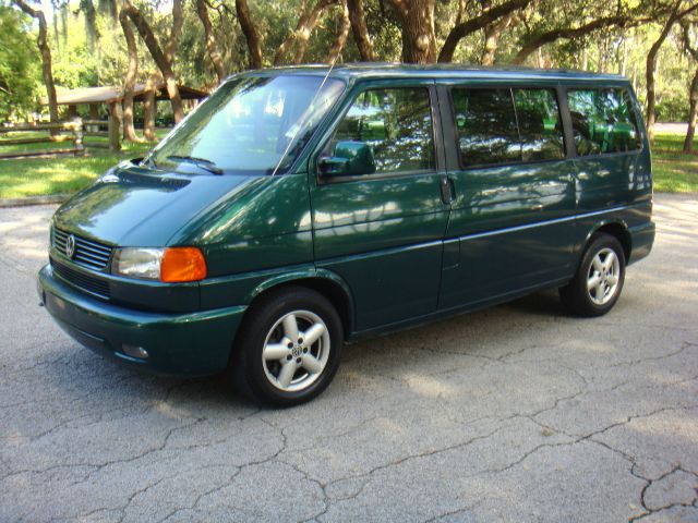 2003 Volkswagen EuroVan FWD 4dr Sport