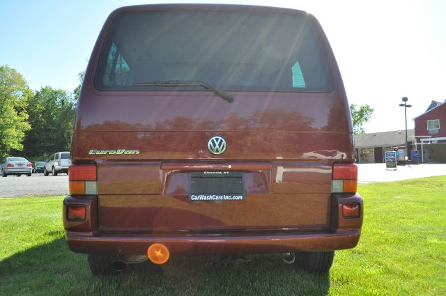 2003 Volkswagen EuroVan Deluxe Sport