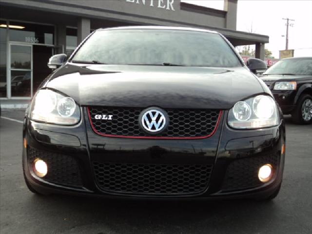 2009 Volkswagen GLI Club Coupe Wideside 141.5