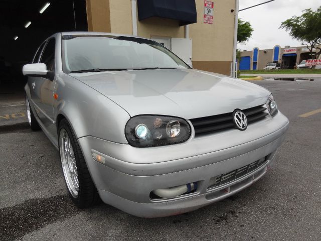 2002 Volkswagen GTI 2006 Mercury Premier