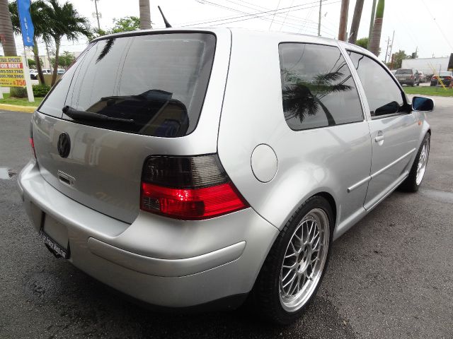 2002 Volkswagen GTI 2006 Mercury Premier