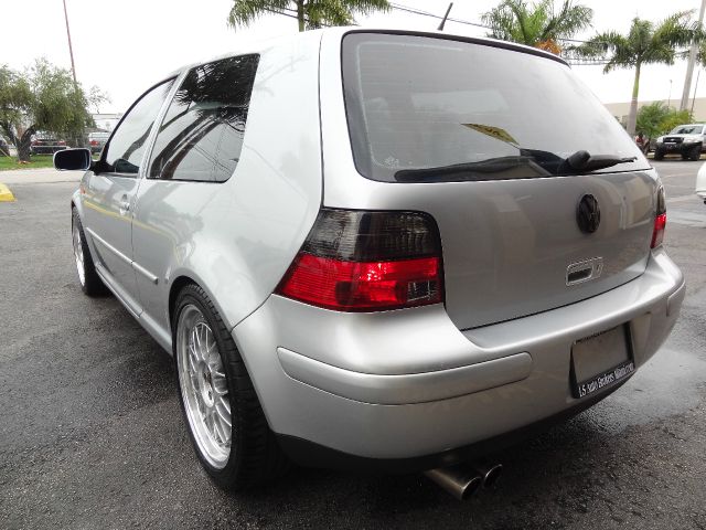 2002 Volkswagen GTI 2006 Mercury Premier