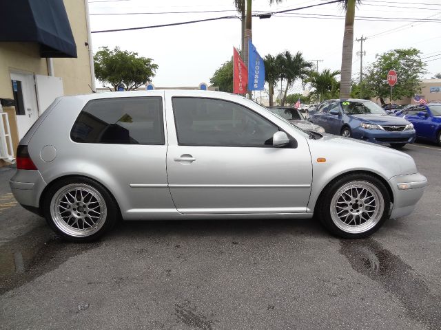 2002 Volkswagen GTI 2006 Mercury Premier