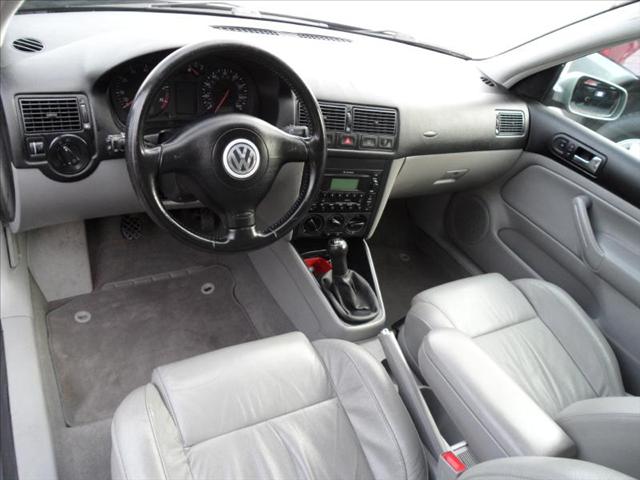 2005 Volkswagen GTI 2006 Cadillac