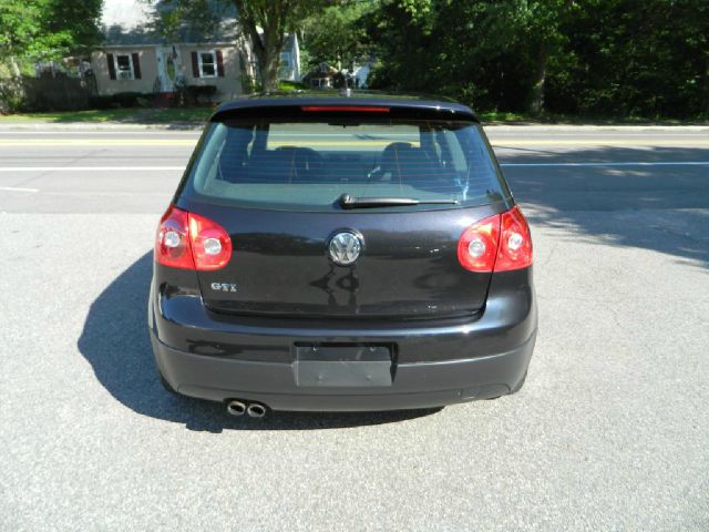 2007 Volkswagen GTI Club Coupe Wideside 141.5