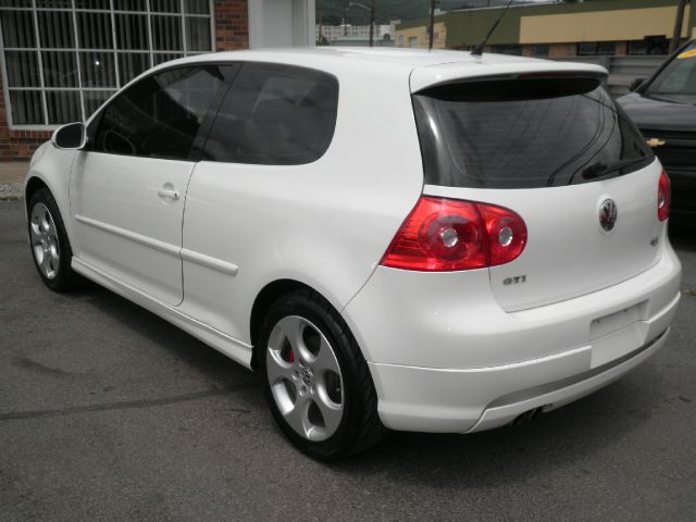 2007 Volkswagen GTI Club Coupe Wideside 141.5