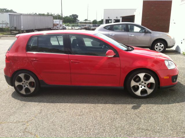 2009 Volkswagen GTI CLUB Wideside 1