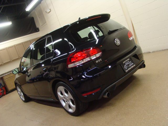 2010 Volkswagen GTI CLUB Wideside 1