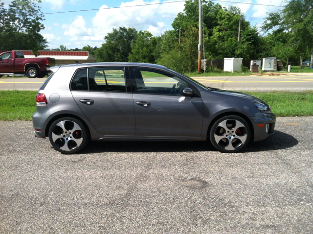 2011 Volkswagen GTI CLUB Wideside 1