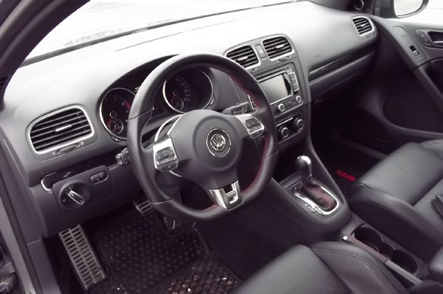 2011 Volkswagen GTI CLUB Wideside 1