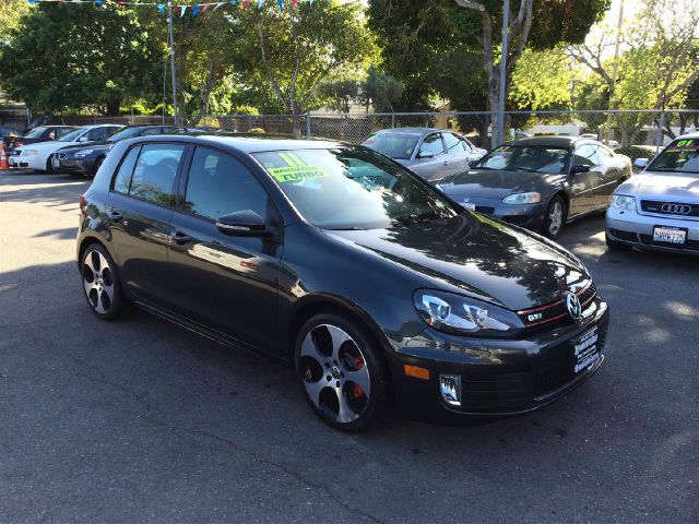 2011 Volkswagen GTI CLUB Wideside 1