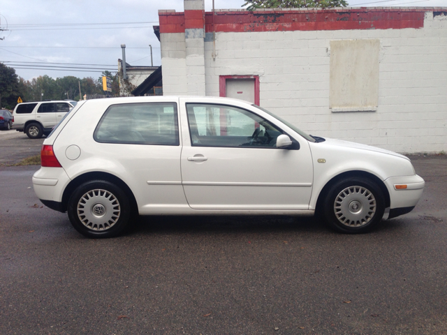 1999 Volkswagen Golf I-4 Manual