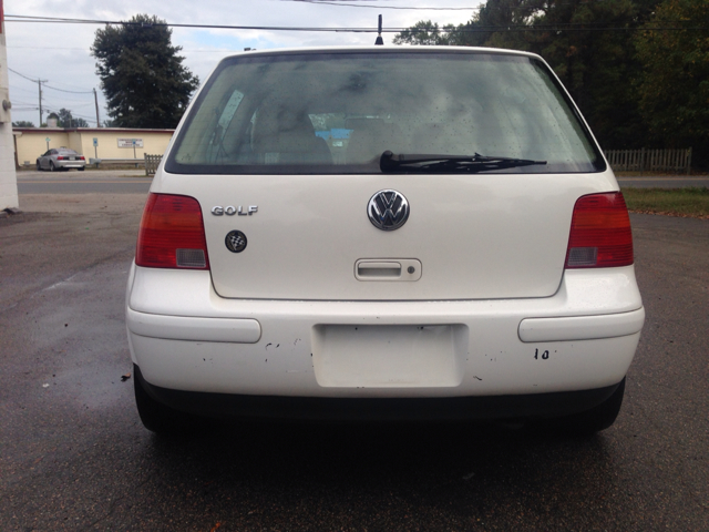 1999 Volkswagen Golf I-4 Manual