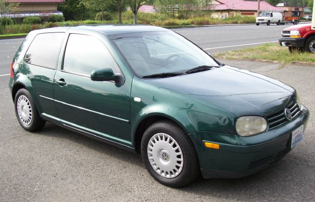 2000 Volkswagen Golf I-4 Manual