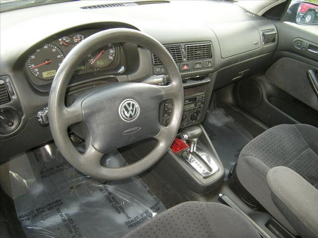 2000 Volkswagen Golf FWD 4dr Sport