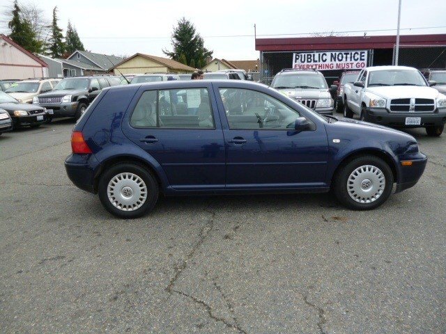 2000 Volkswagen Golf FWD 4dr Sport