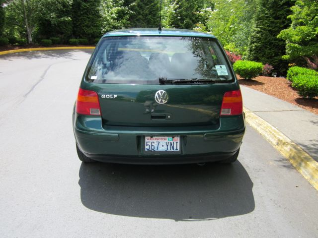 2001 Volkswagen Golf I-4 Manual