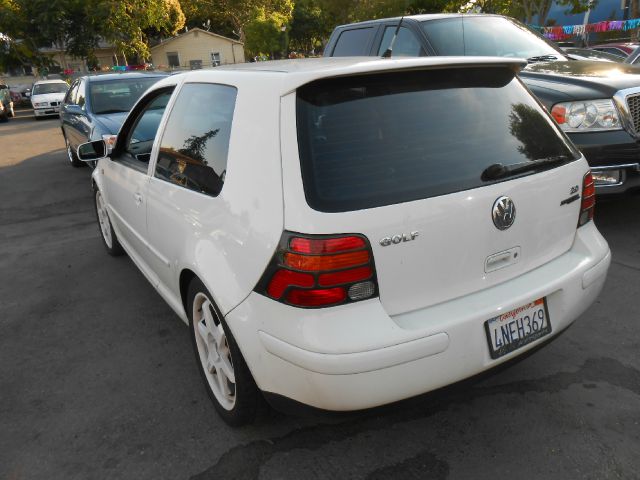 2001 Volkswagen Golf I-4 Manual