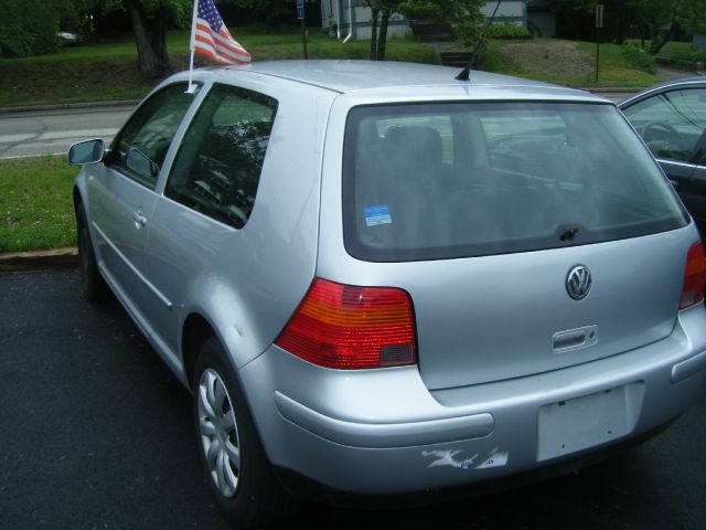 2001 Volkswagen Golf I-4 Manual