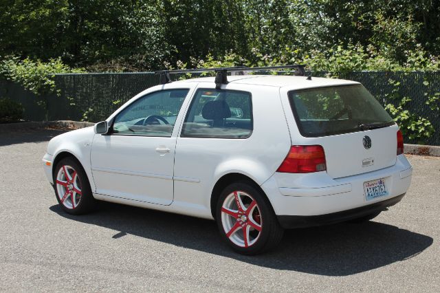 2001 Volkswagen Golf I-4 Manual