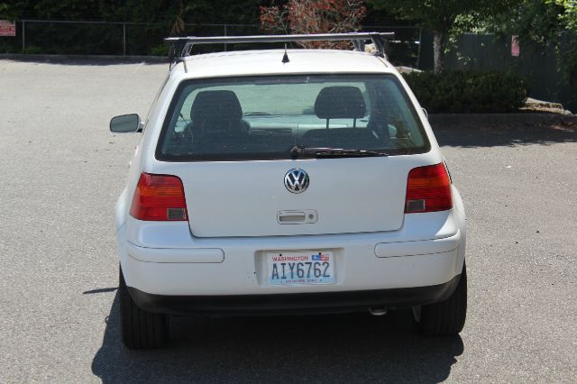 2001 Volkswagen Golf I-4 Manual