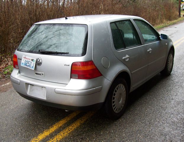 2002 Volkswagen Golf 4dr 112 WB AWD