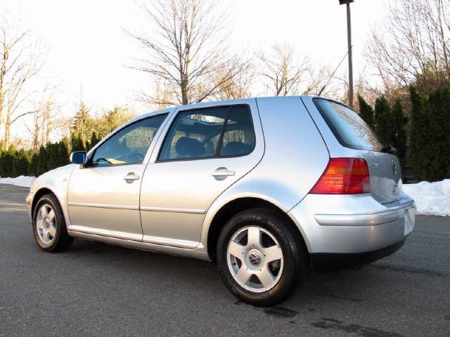 2002 Volkswagen Golf FWD 4dr Sport