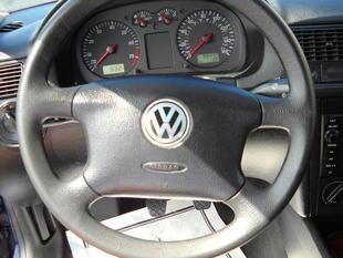 2002 Volkswagen Golf FWD 4dr Sport