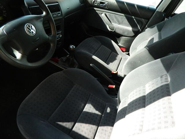 2002 Volkswagen Golf FWD 4dr Sport