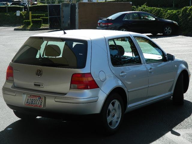 2002 Volkswagen Golf FWD 4dr Sport