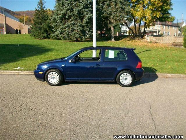 2003 Volkswagen Golf I-4 Manual