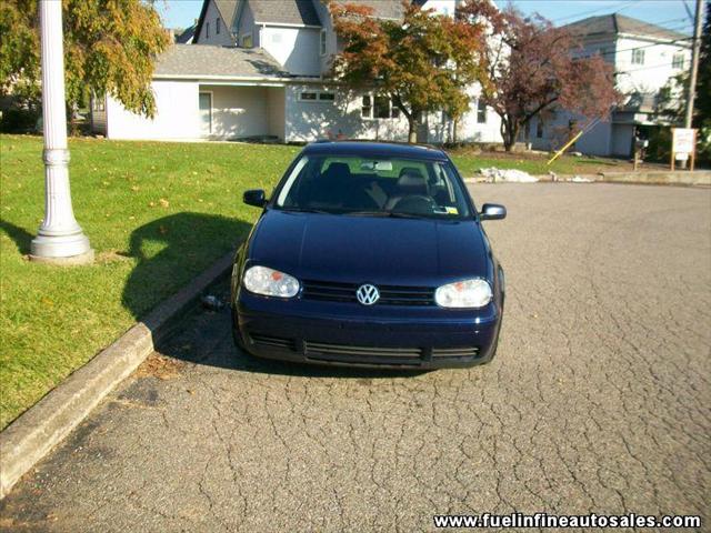 2003 Volkswagen Golf I-4 Manual