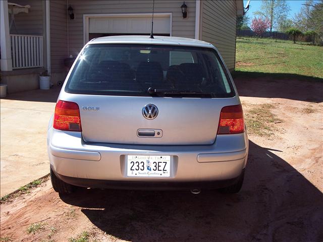 2003 Volkswagen Golf S Sedan