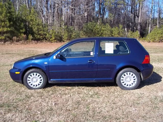 2003 Volkswagen Golf I-4 Manual