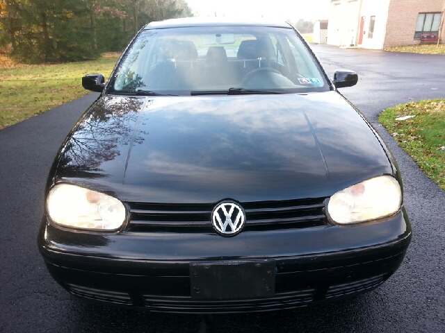 2004 Volkswagen Golf I-4 Manual