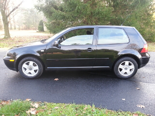 2004 Volkswagen Golf I-4 Manual