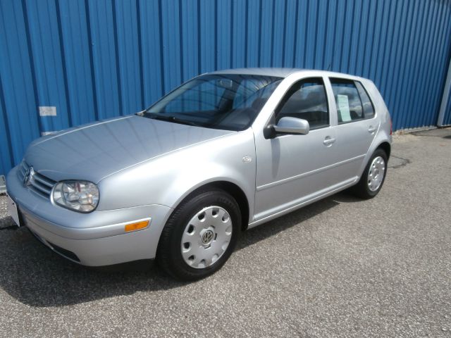 2004 Volkswagen Golf Sle-1 FWD