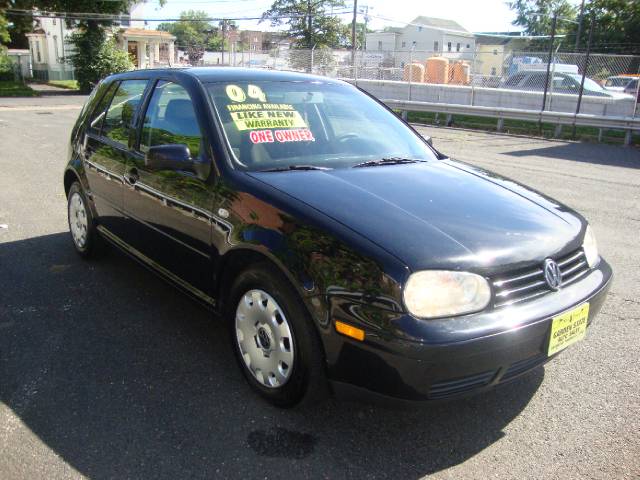 2004 Volkswagen Golf S Sedan