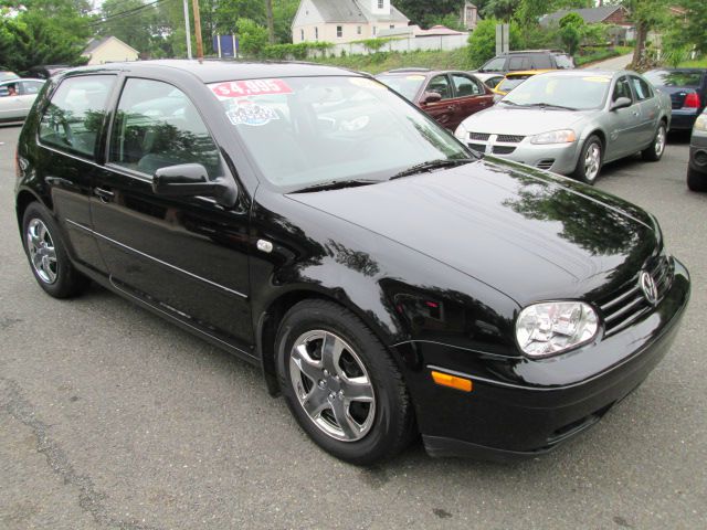 2004 Volkswagen Golf I-4 Manual