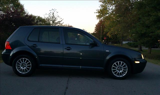 2004 Volkswagen Golf FWD 4dr Sport