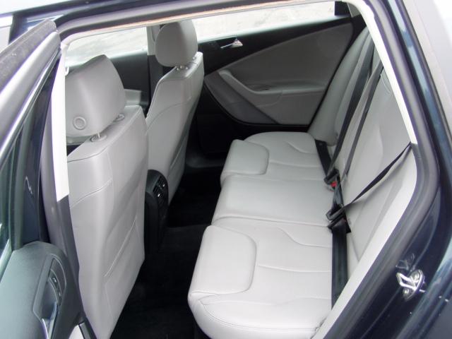 2005 Volkswagen Golf S Sedan