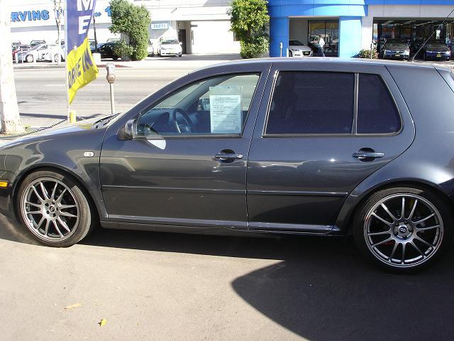 2005 Volkswagen Golf S Sedan