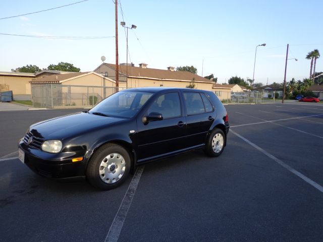 2005 Volkswagen Golf Sle-1 FWD