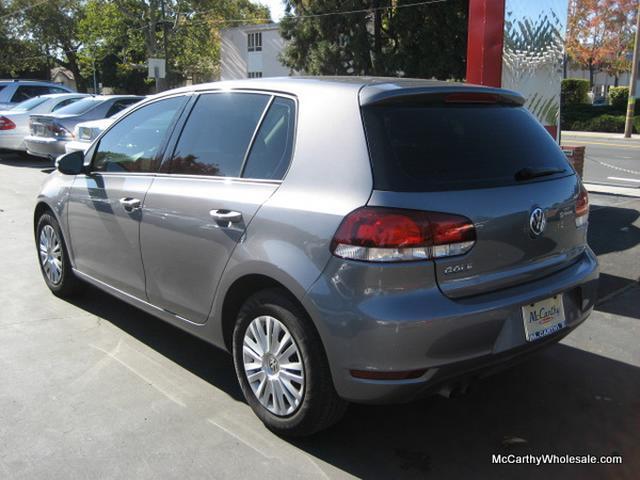 2010 Volkswagen Golf W/leather